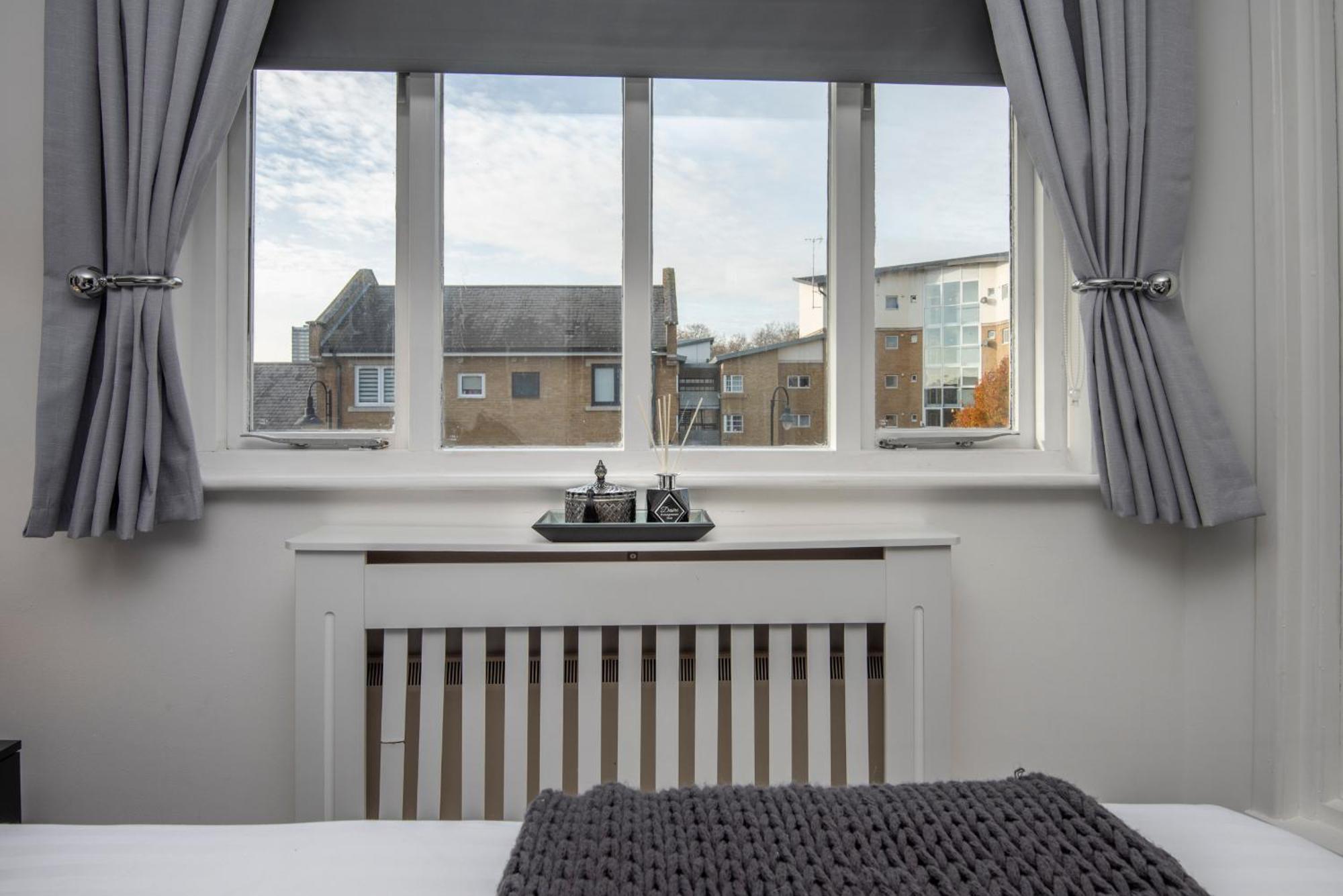 2 Bed Town House With Garden In Hackney, London Londres Exterior foto