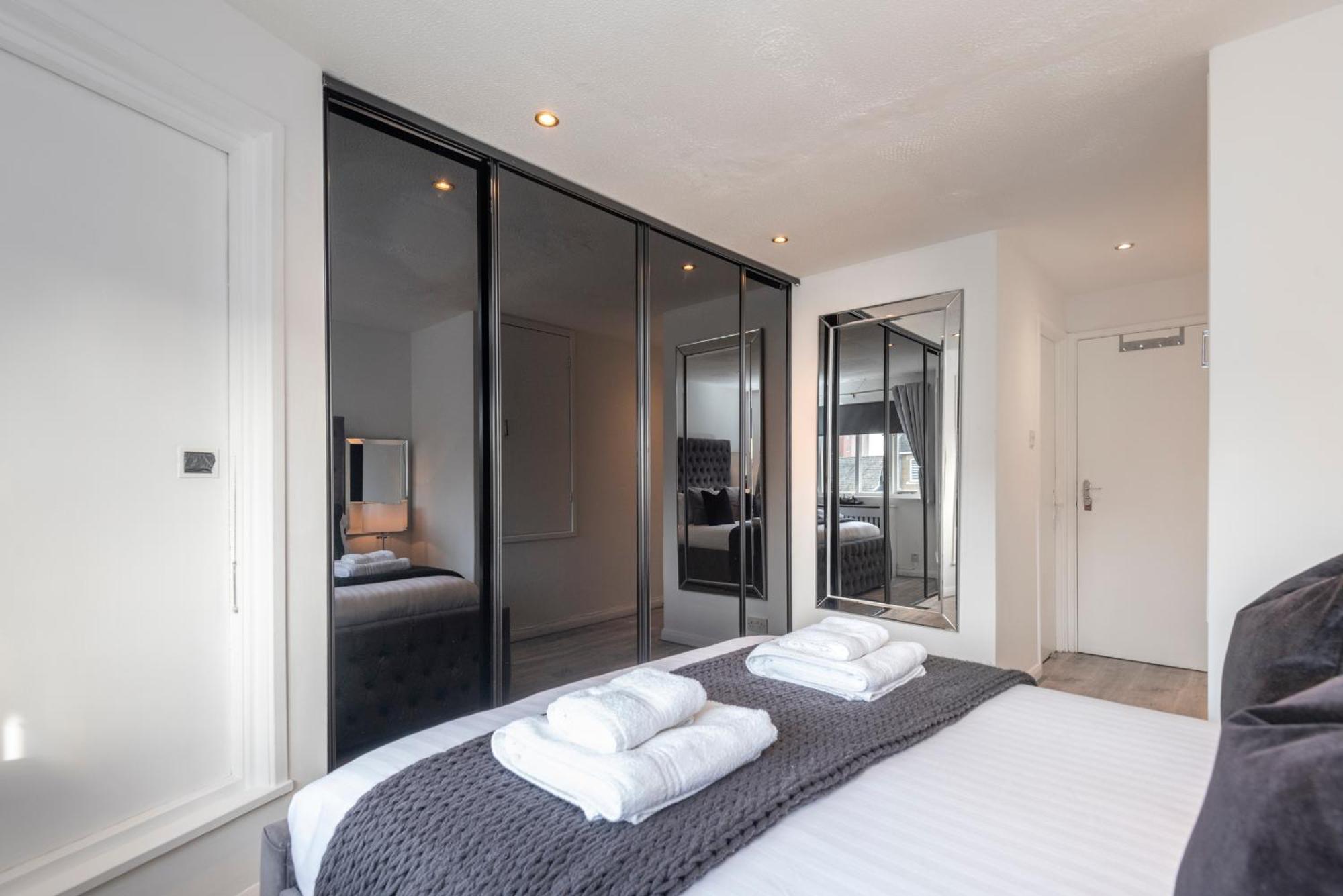 2 Bed Town House With Garden In Hackney, London Londres Exterior foto